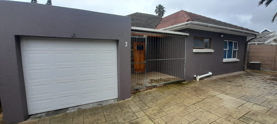 3 Bedroom Property for Sale in Oakdale Western Cape